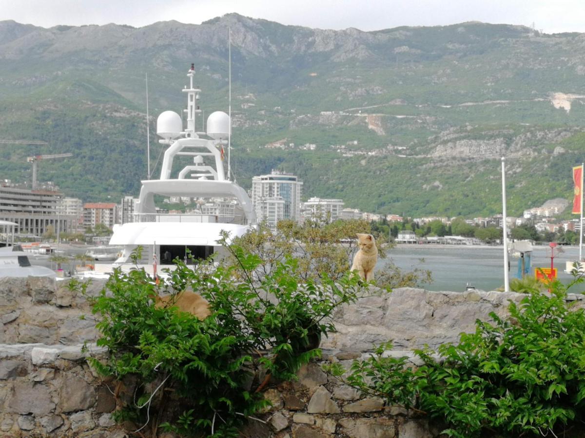Guesthouse Bogdanovic Budva Bagian luar foto