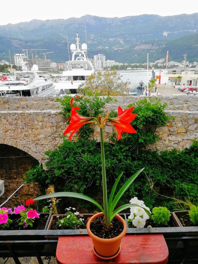 Guesthouse Bogdanovic Budva Bagian luar foto