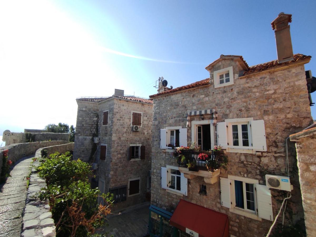 Guesthouse Bogdanovic Budva Bagian luar foto