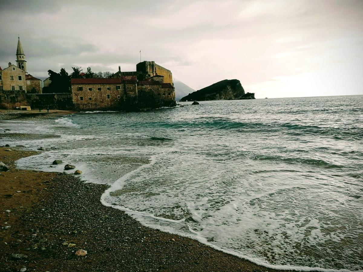Guesthouse Bogdanovic Budva Bagian luar foto